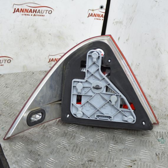 Ліхтар задній правий Mercedes Benz W203 седан фара задня Мерседес 203 2038200264R | Зображення 1