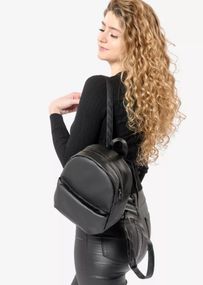 Женский рюкзак Sambag Brix SQH черный 23 х 20 х 10 см (11121001)