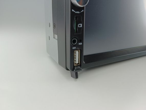 Універсальна магнітола 7'' з великим сенсорним екраном XPRO 7709-A Android-12 2+32GB with CarPlay (43200-7709-A_2394) | Зображення 7