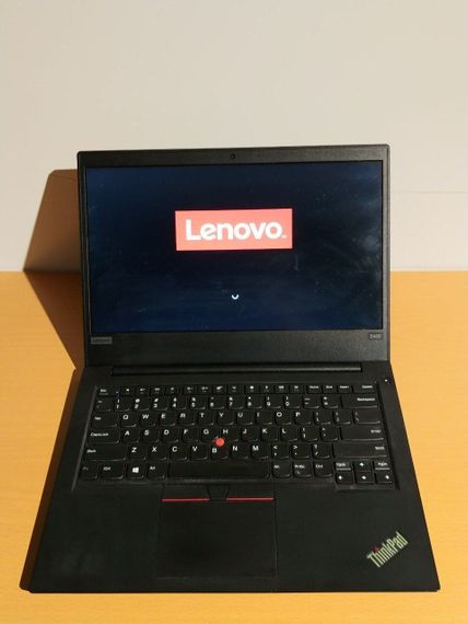 Ультрабук Б-класс Lenovo ThinkPad E485 / 14" (1366x768) TN / AMD Ryzen 7-2700U (4 (8) ядра по 2.8 - 3.8 GHz) / 8 GB DDR4 / 120 GB SSD / AMD Radeon Vega 8 Graphics / WebCam б/у | Зображення 3