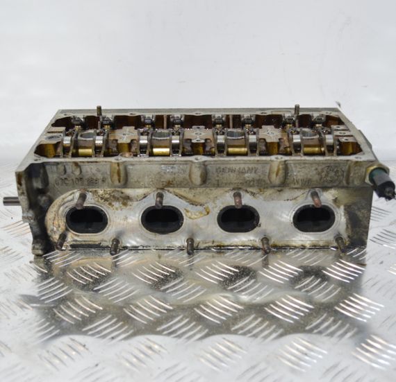 ГБЦ 1.6 FSI Volkswagen Golf V 2003-2009 Головка блоку циліндрів Фольксваген Гольф 5 03C103358F