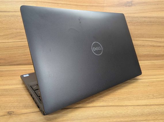 Ультрабук Dell Latitude 5501 / 15.6" (1920x1080) IPS / Intel Core i5-9400H (4 (8) ядра по 2.5 - 4.3 GHz) / 8 GB DDR4 / 256 GB SSD / Intel UHD Graphics 630 / HDMI / Windows 10 б/в + Подарунок Бездротова миша / USB | Зображення 6