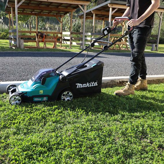 Газонокосарка акумуляторна Makita DLM432CT2 (43 см, 20-75 мм, 50 л, LXT) | Зображення 7