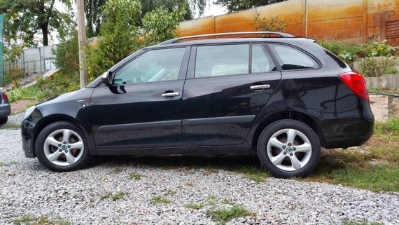 Накладки на ручки з дірочками (4 шт, нерж) Carmos - Турецька сталь для Skoda Octavia II A5 2006-2010рр | Зображення 2