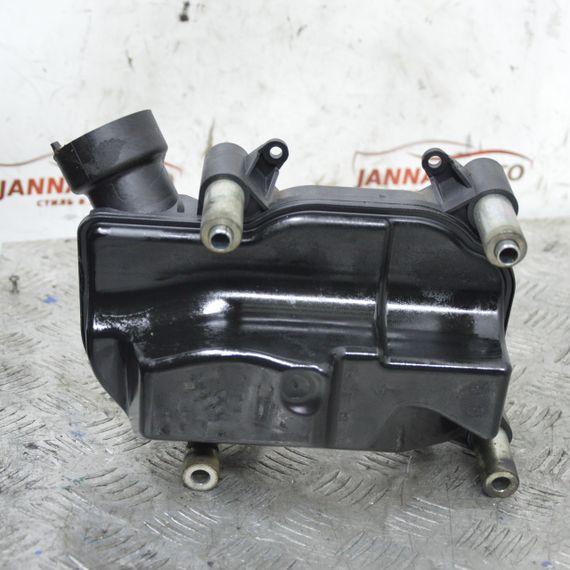 Корпус компресора 1.4 TSI Volkswagen Golf V 2003-2008 Захист компресора Фольксваген Гольф 5 03C145650A | Зображення 1