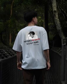 Футболка з мерчем