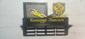 Медальниця футбол, іменна з поличкою, дерев'яна, тримач для медалей, медальниці
