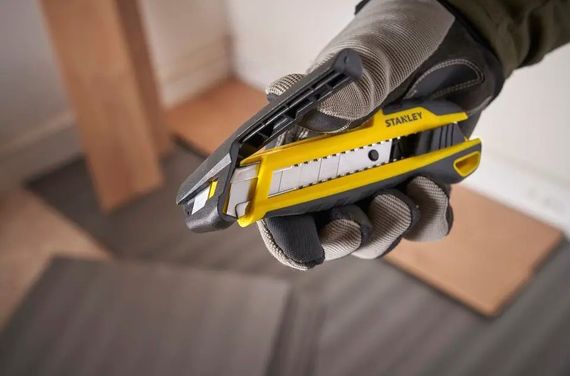 Ніж c висувним лезом Stanley шириною 18 мм (STHT10501-0) | Зображення 1