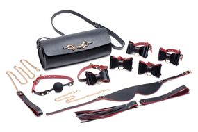 Набор для BDSM Master Series Bow Luxury BDSM Set With Travel Bag Черно-красный