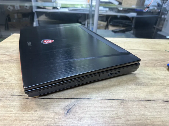 Ноутбук MSI Dominator Pro 17.3" FHD IPS i7 4710HQ/16GB/SSD+HDD/GTX 980M-8Gb Б/В | Зображення 1