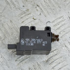 Замок лючка бензобака BMW 5 E60 E61 2003-2010 Замок кришки паливного бака БМВ е60 67118377415 8377415