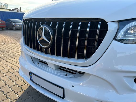Передня решітка Panamericana GT Chrome Premium V1 Без рамки для Mercedes Sprinter W907/W910 2018- рр | Зображення 4