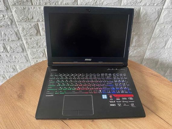 Ноутбук Ноутбук MSI Dominator GT62VR 15.6"FHD IPS i7 6700HQ 16Gb SSD256+HDD1Tb GTX1070 | Зображення 6