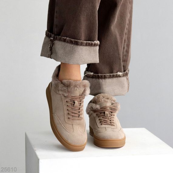 Класичні Бежеві зимові кросівки натуральна замша опушка цигейка | Зображення 3