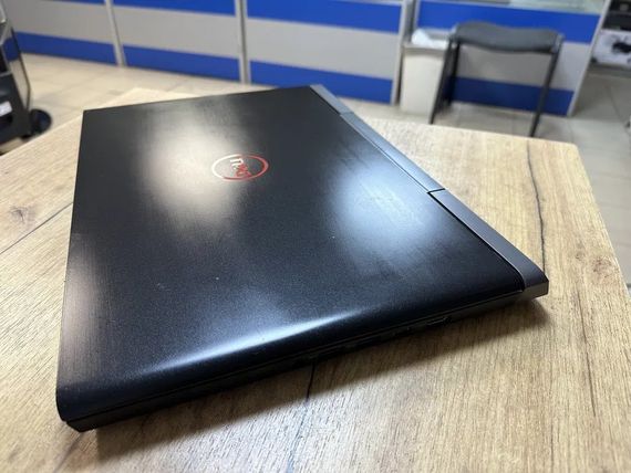 Ноутбук Dell 7577 15.6" FHD IPS i7 7700HQ/16Gb/SSD+HDD/GTX 1060 -6Gb  Б/В | Зображення 4