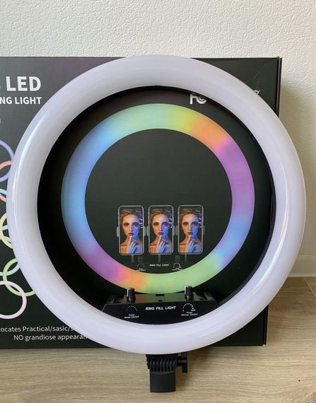 Світлодіодна кільцева лампа для селфі 45 см / Світлодіодна лампа RGB з пультом + сумка (MJ18) | Зображення 3