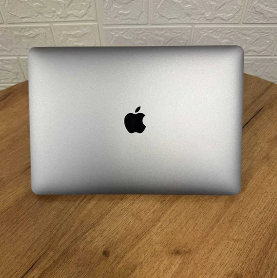 Ноутбук MacBook Pro 13 A2338 2020 Apple M1 8Gb SSD 256Gb 86 циклів Б/В | Зображення 4