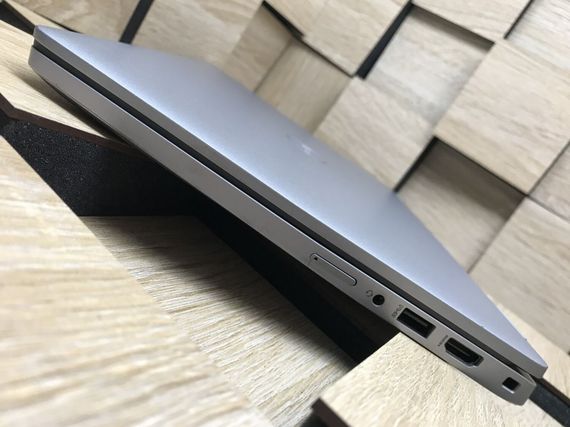 Ультрабук Б-клас Dell Latitude 5320 / 13.3" (1920x1080) IPS / Intel Core i5-1145G7 (4 (8) ядра по 2.6 - 4.4 GHz) / 16 GB DDR4 / 256 GB SSD M.2 / Intel Iris Xe Graphics / WebCam / USB 3.2 / HDMI / Windows 10 б/в | Зображення 5