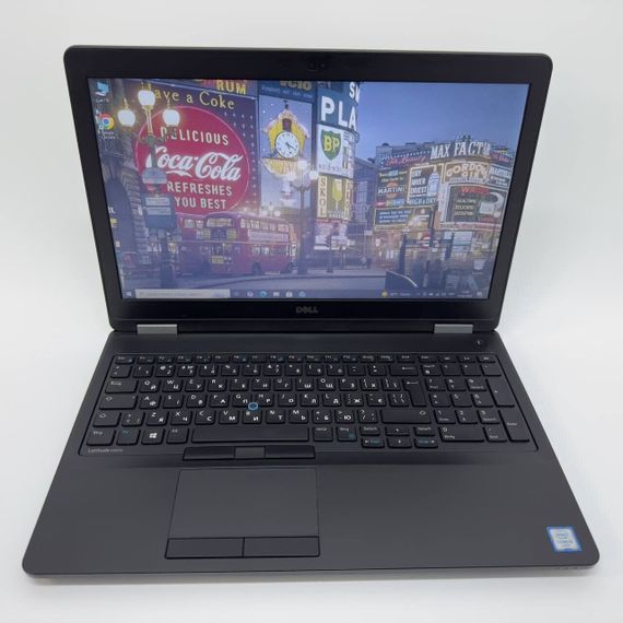 Ноутбук Dell Latitude E5570 / 15.6" (1366x768) TN / Intel Core i5-6200U (2 (4) ядра по 2.3 - 2.8 GHz) / 8 GB DDR4 / 256 GB SSD / Intel HD Graphics 520 / WebCam / HDMI б/в + Подарунок Мишка та килимок | Зображення 2