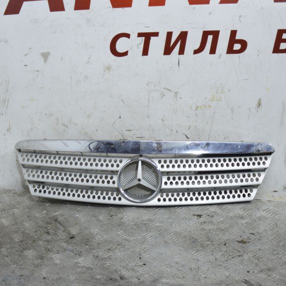 Решітка переднього бампера Mercedes A-Class W168 AMG 2001-2004 рестайлінг Решітка радіатора Мерседес 1688801683
