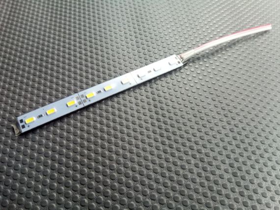 Стрічка світлодіодна алюміній 12 V 12,5 см (57 х 30) біла