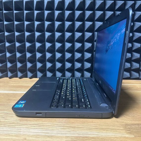 Ноутбук Dell Latitude 3440 / 14" (1366x768) TN / Intel Core i3-4030U (2 (4) ядра по 1.9 GHz) / 8 GB DDR3 / 128 GB SSD / Intel HD Graphic 4400 / WebCam / DVD-ROM б/в | Зображення 3