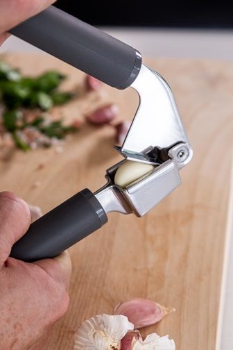 Прес для часнику KitchenAid Coreline KAS132OHCGG 19 см сірий | Зображення 3