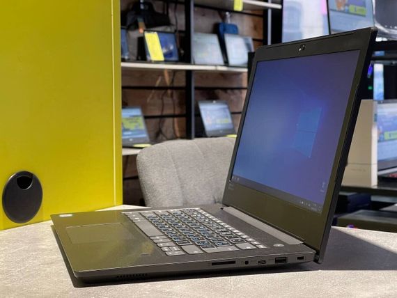Ноутбук Lenovo V330-14IKB / 14" (1920x1080) TN / Intel Core i5-8250U (4 (8) ядра по 1.6 - 3.4 GHz) / 8 GB DDR4 / 120 GB SSD / Intel UHD Graphics 620 / WebCam б/у | Зображення 3