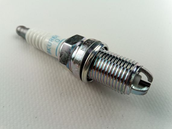 Свічка запалювання NGK BKUR6ET-10/2397 VAG | Зображення 1
