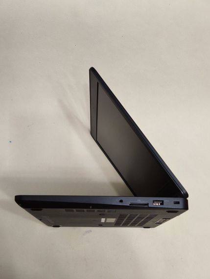 Ноутбук Dell Latitude E5470 / 14" (1366x768) TN / Intel Core i5-6300U (2 (4) ядра по 2.4 - 3.0 GHz) / 8 GB DDR3 / 128 GB SSD / Intel HD Graphics 520 б/у | Зображення 5