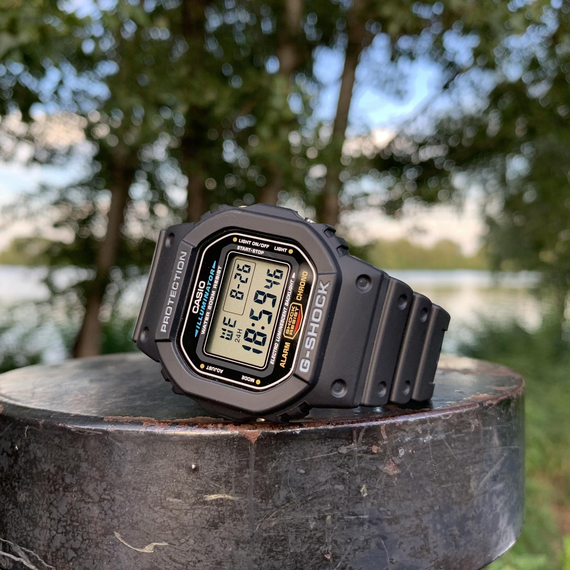 Протиударні годинники чоловічі наручні оригінальні японські Casio G-Shock DW-5600E-1VER з полімерним ремінцем | Зображення 3