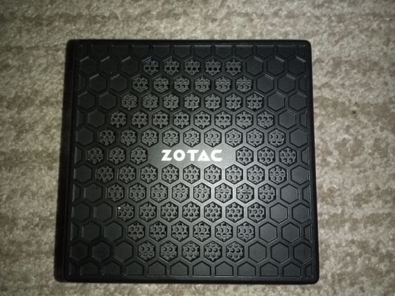 Неттоп Zotac ZBOX CI329 Nano USFF / Intel Celeron N4100 (4 ядра по 1.1 - 2.4 GHz) / 4 GB DDR4 / 120 GB SSD / Intel UHD Graphics 600 б/у | Зображення 2