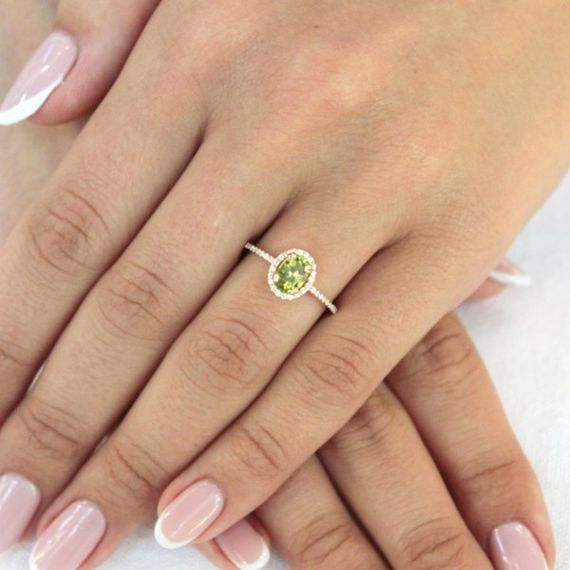 Кольцо из красного золота с хризолитом и фианитами 16 | Зображення 2