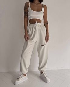 Женские трикотажные джоггеры с разрезом BF607 цвет белый, размер 44/46