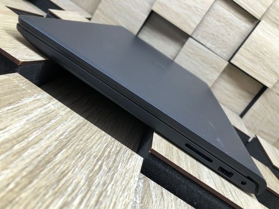 Ноутбук Б-клас Dell Inspiron 15 3511 / 15.6" (1920x1080) IPS Touch / Intel Core i5-1135G7 (4 (8) ядра по 4.2 GHz) / 8 GB DDR4 / 250 GB SSD / Intel UHD Graphics / WebCam / Windows 10 б/в | Зображення 6