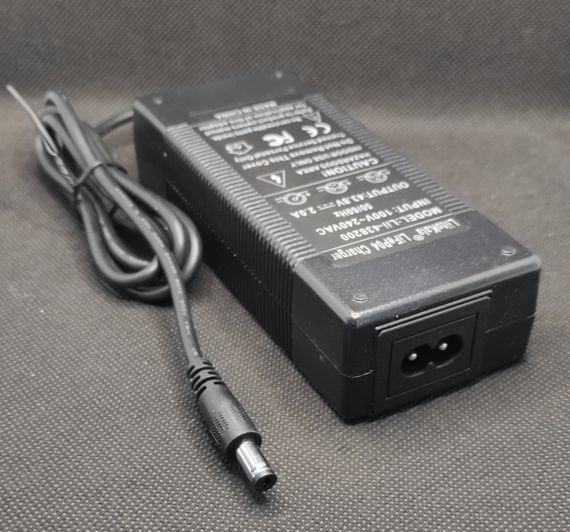 Зарядное устройство LiitoKala 12S 43.8v 2A | Зображення 1