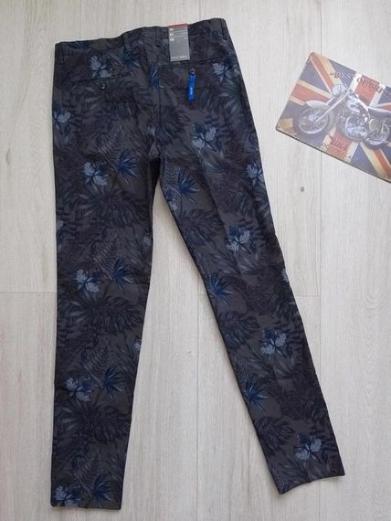 Чоловічі завужені брюки з принтом 50 | Зображення 2