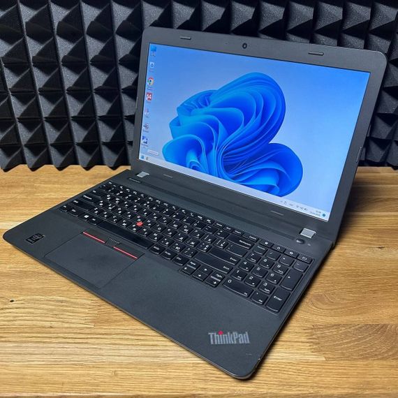 Ноутбук Lenovo ThinkPad E550 / 15.6" (1366x768) TN / Intel Core i3-5005U (2 (4) ядра по 2.0 GHz) / 8 GB DDR3 / 128 GB SSD / Intel HD Graphics 4400 / WebCam б/у | Зображення 3