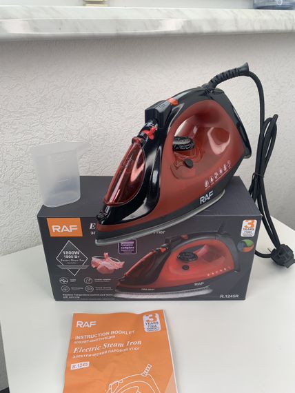 Утюг RAF 1245 1800W red