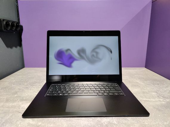 Ноутбук Microsoft Surface Laptop 3 1873 / 15" (2496x1664) IPS Touch / AMD Ryzen 5 3580U (4 (8) ядра по 2.1 - 3.7 GHz) / 8 GB DDR4 / 240 GB SSD / AMD Radeon Vega 9 Graphics / WebCam б/в | Зображення 1