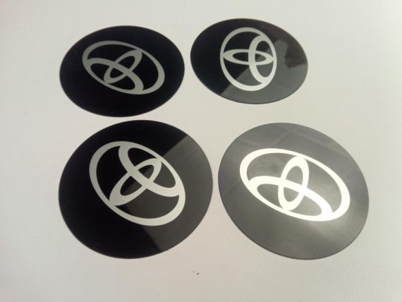 Емблема Toyota на ковпак SJS (Туреччина) (к-т 4 шт.) продається тільки з ковпаками