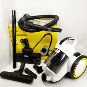 Пилосос з хорошим всмоктуванням Karcher VC 3 Plus, Циклонний потужний пилосос для прибирання AT-55