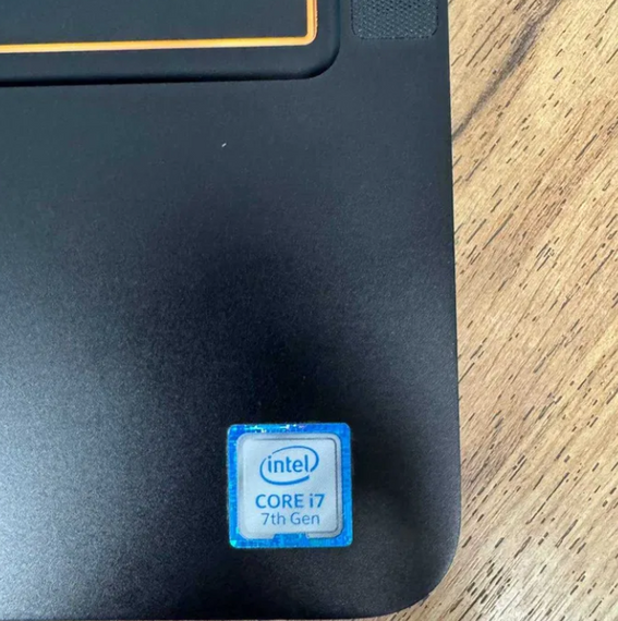 Ноутбук Razer Blade 17 RZ09-0220 120Hz i7 7700HQ 16Gb SSD 500Gb GTX 1060 Б/В | Зображення 2