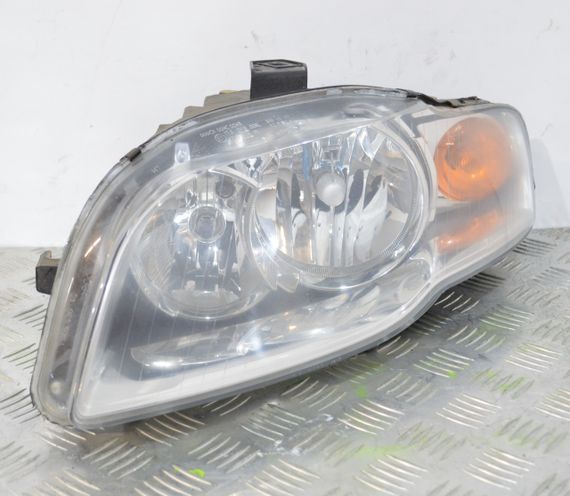 Фара передня ліва Audi A4 B7 2004-2008 жовтий поворот Ауді а4 б7 8E0941003AJ