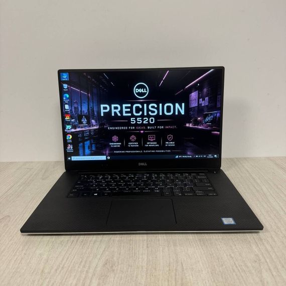 Мобільна робоча станція Dell Precision 5520 / 15.6" (1920x1080) IPS / Intel Core i5-7300HQ (4 ядра по 2.5 - 3.5 GHz) / 8 GB DDR4 / 256 GB SSD M2 NVMe / nVidia Quadro M1200, 4 GB GDDR5, 128-bit / WebCam б/в | Зображення 1