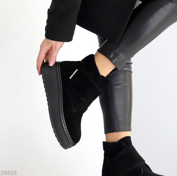 Модные замшевые зимние черные прошитые ботинки на платформе | Зображення 8