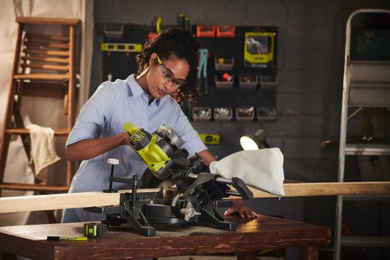 Пила торцювальна Ryobi ONE+ RMS18190-0 акумуляторна 18В без АКБ та ЗП | Зображення 3