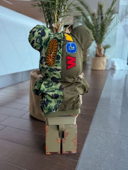 Статуетка Bearbrick BAPE BEAR дизайнерська статуетка ведмідь Беарбрік 70 см mb004 | Зображення 2
