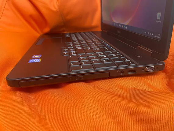 Игровой ноутбук Dell E5540 15.6" HD | Intel i7 | 8GB | 240GB | Nvidia GT 720M | Зображення 2