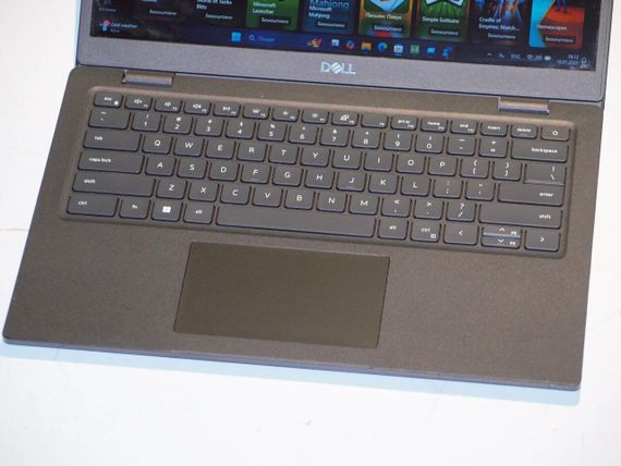 Ноутбук Б-клас Dell Latitude 3420 / 14" (1366x768) TN / Intel Core i5-1135G7 (4 (8) ядра по 2.4 - 4.2 GHz) / 8 GB DDR4 / 256 GB SSD M.2 / Intel Iris Xe Graphics / WebCam / USB 3.2 / HDMI / Win 10 б/в | Зображення 2